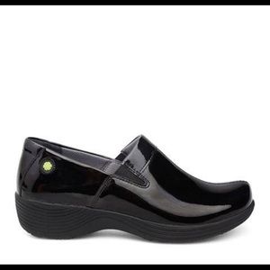 Work Wonders By Dansko Clogs